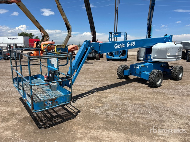 2015 Genie S-45 4WD Diesel Telescopic Boom Lift