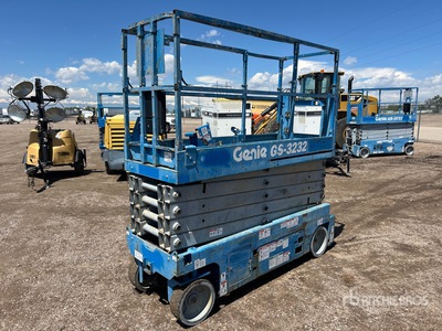 2015 Genie GS-3232 Electric Scissor Lift