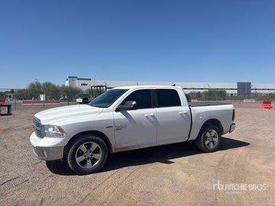 2019 Ram 1500 SLT 4x4 Crew Cab Pickup