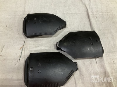 (26) Entrenching Tools