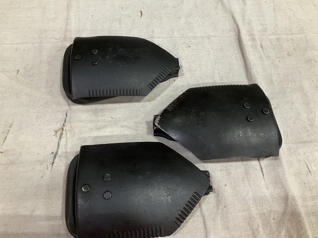 (26) Entrenching Tools