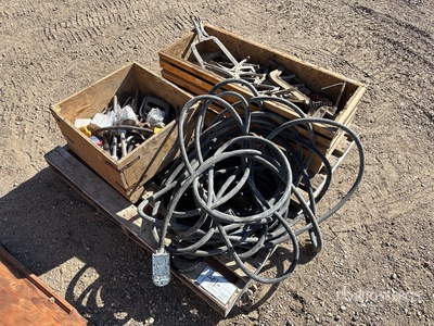 Quantity of Assorted Tools أدوات يدوية متنوعة