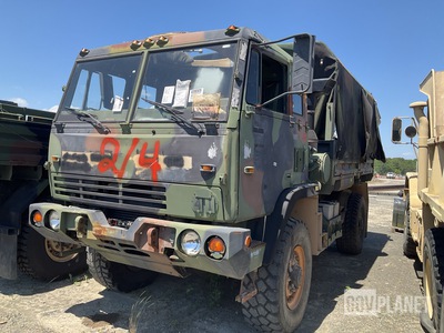 1997 Stewart & Stevenson M1081 LMTV 4x4 Cargo Truck
