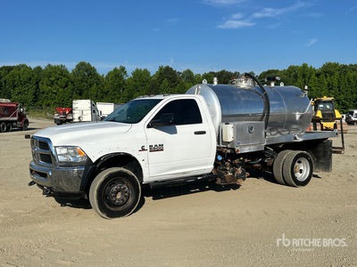 2016 Ram 5500 4x2 Tanker Truck