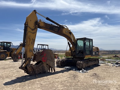 2010 Cat 320D L Escavatore cingolato