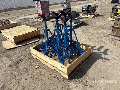 Quantity of (12) Welders Pipe Stands متفرقات
