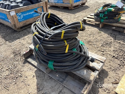 Quantity of 350 Ft Of Heavy Duty Extension Cords 産業関連 - その他
