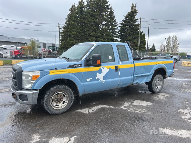 2013 FORD F-250 Super Duty - Single Rear Wheel