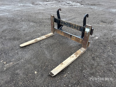 48 in Q/C Wheel Loader Forks - Fits John Deere