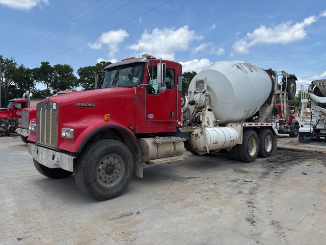 2016 Kenworth W900 8x4 Mixer Truck