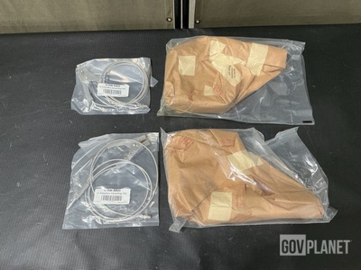(2) C.H. Bradshaw 190G-5104/616W-B800 Fuel & Oil Servicing Nozzles