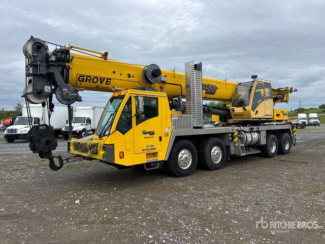 2013 Grove TMS9000E 110 ton 8x4x4 Hydraulic Truck Crane