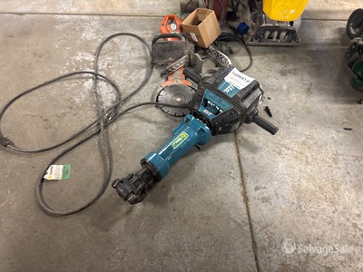 2024 Makita HM1812X3 Electric Sloopbreker (Inoperable)