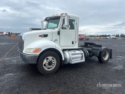 2012 Peterbilt 337 4x2 Day Cab Prime Mover