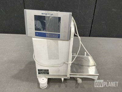 Mettler Toledo XS205DU Analytical Balance