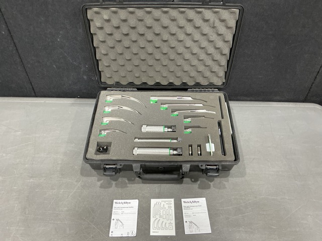 Welch Allyn MIL-5062 Laryngoscope Set Welch Allyn MIL-5062 Laryngoscope Set