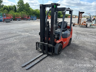 2006 Toyota 7FGCU25 4500 lb Cushion Tire Heftruck