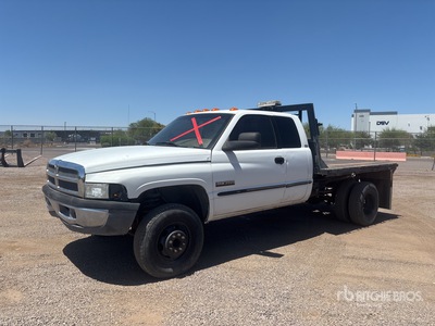 2000 Dodge Ram 3500 SLT 4x4 Extended Cab Flatbed Truck