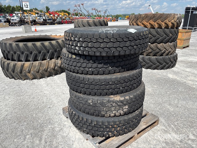Quantity of 5 11R24.5 Tires
