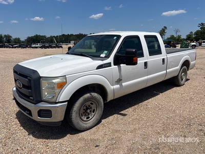 2015 Ford F-250 4x2 Crew Cab Pickup (Inoperable)