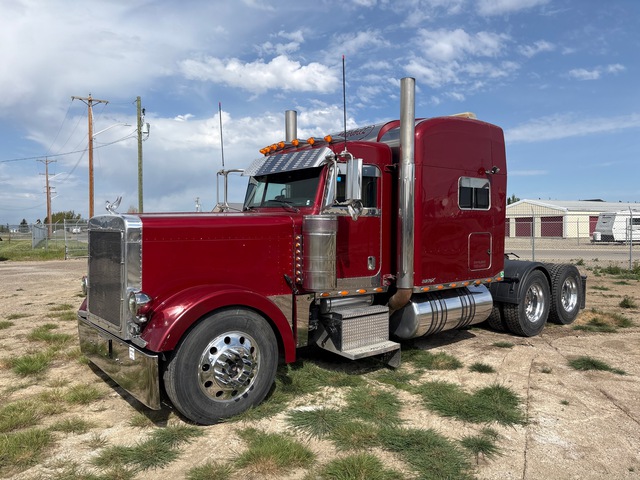 2005 Peterbilt 379X 6x4 T/A Sleeper Truck Tractor