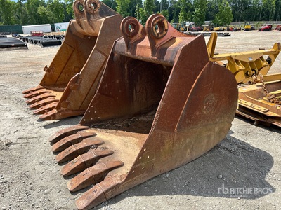 Hitachi 60 in Digging Excavator Bucket - Fits Hitachi ZX450