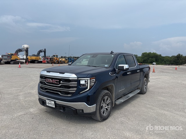 2023 GMC Sierra 1500 SLT 4x4 Crew Cab Pickup