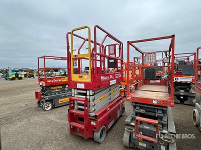 2021 MEC Micro26 Electric Scissor Lift