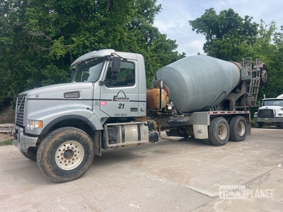2017 Volvo VHD 8x4 Mixer Truck
