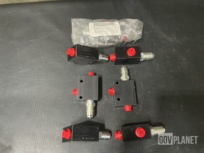 (11) Sterling Hydraulics 8F3924 Safety Relief Valves