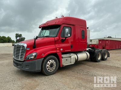2018 Freightliner Cascadia 125 6x4 T/A Sleeper Truck Tractor