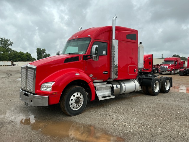 2019 Kenworth T880 6x4 T/A Sleeper Truck Tractor