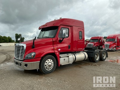 2018 Freightliner Cascadia 125 6x4 T/A Sleeper Truck Tractor