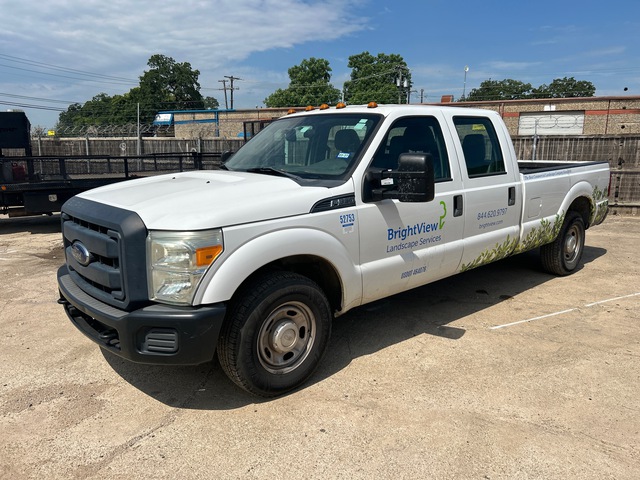 2015 Ford F-350 XL 4x2 Crew Cab Pickup 2015 Ford F-350 XL 4x2 Crew Cab Pickup