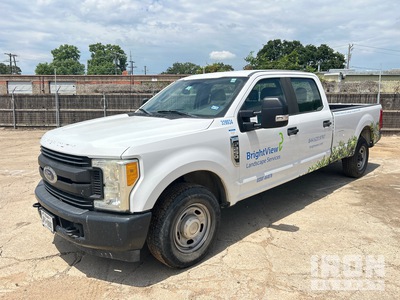 2017 Ford F-250 XL 4x2 Crew Cab Pickup