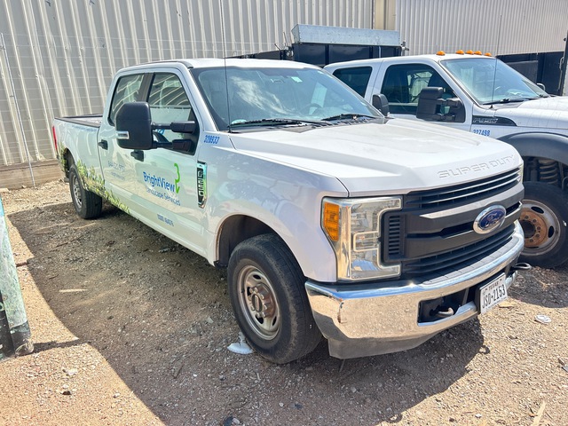 2017 Ford F-250 XL 4x2 Crew Cab Pickup (Inoperable) 2017 Ford F-250 XL 4x2 Crew Cab Pickup (Inoperable)