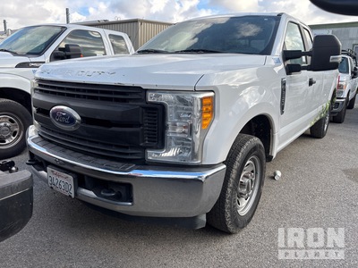 2017 Ford F-250 XL 4x2 Extended Cab Pickup