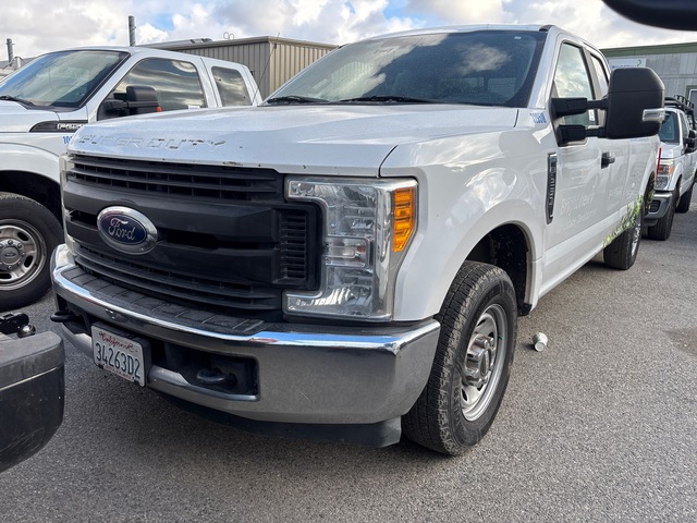 2017 Ford F-250 XL 4x2 Extended Cab Pickup