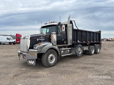 2006 Western Star 4900FA 8x4 Tri/A Dump Truck