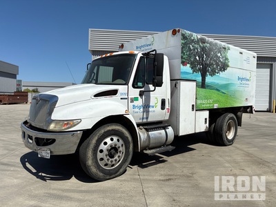 2012 International 4300 4x2 Camion déchiqueteur