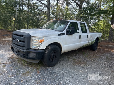 2012 Ford F-350 XL 4x2 Crew Cab Pickup