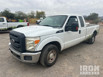 2015 Ford F-250 XL 4x2 Extended Cab Pickup