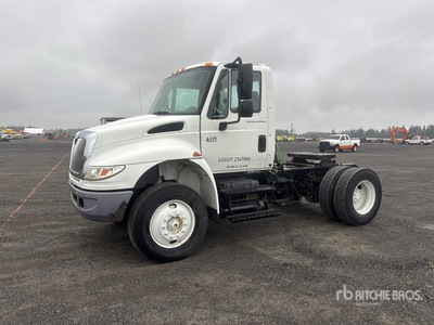 2007 International 4400 4x2 S/A Day Cab Truck Tractor