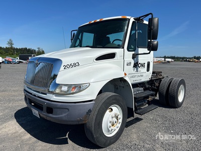 2007 International 4400 4x2 S/A Day Cab Truck Tractor