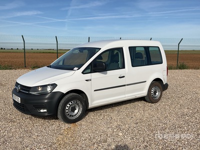 2020 Volkswagen Caddy Passenger Van