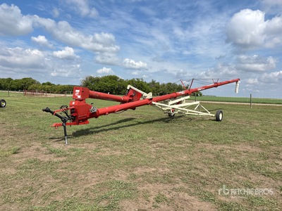 2004 Buhler Farm King 1060 10 in x 60 ft Swing 穀物用オーガー