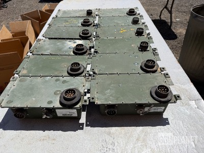 2027 Lot of 12- Humvee Starter Boxes (Untested) 12 Starter Boxes untested. Parti di ricambio per Humvee