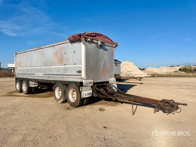 2012 Hercules 7.6 m Quad Dog Remolque banera