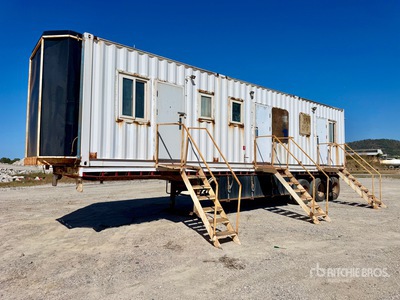 Freighter 3 Unit 14.2 m x 2.4 m Tri/A مخيم متحرك