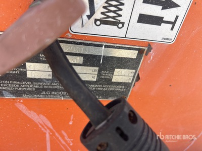 2004 JLG 3246ES Piattaforma aerea verticale